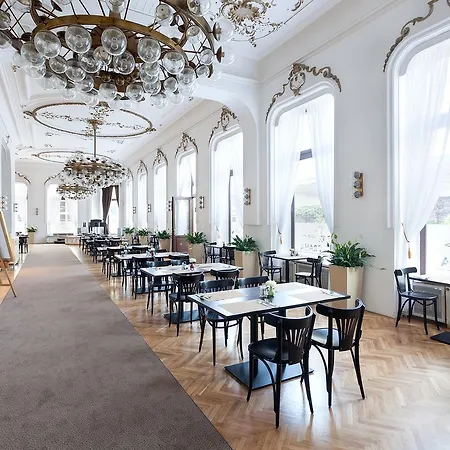 Hotel Praha Novy Jicin